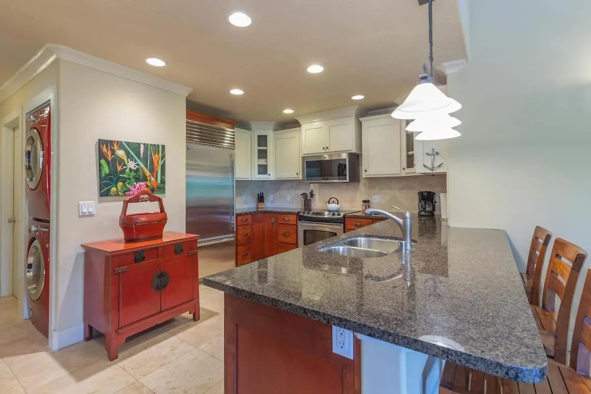 H223 Second Floor 4-Bedroom Garden Viewh223 Second Floor 4-Bedroom Garden View Koloa Villa